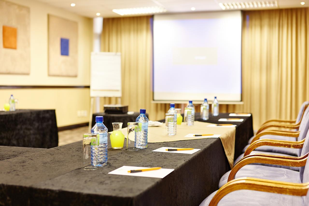 First Group Oceanic Hotel Дърбан Екстериор снимка