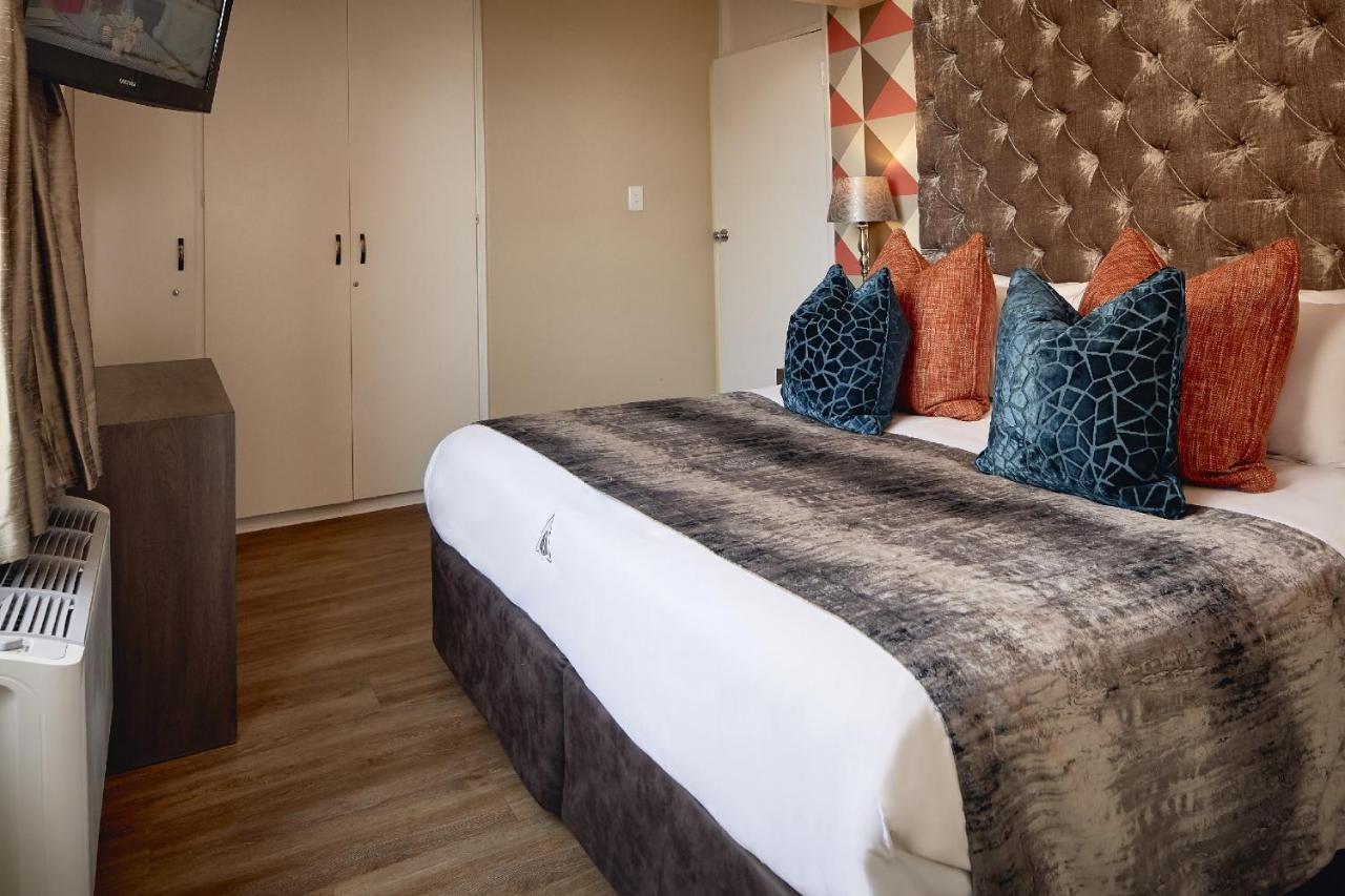 First Group Oceanic Hotel Дърбан Екстериор снимка